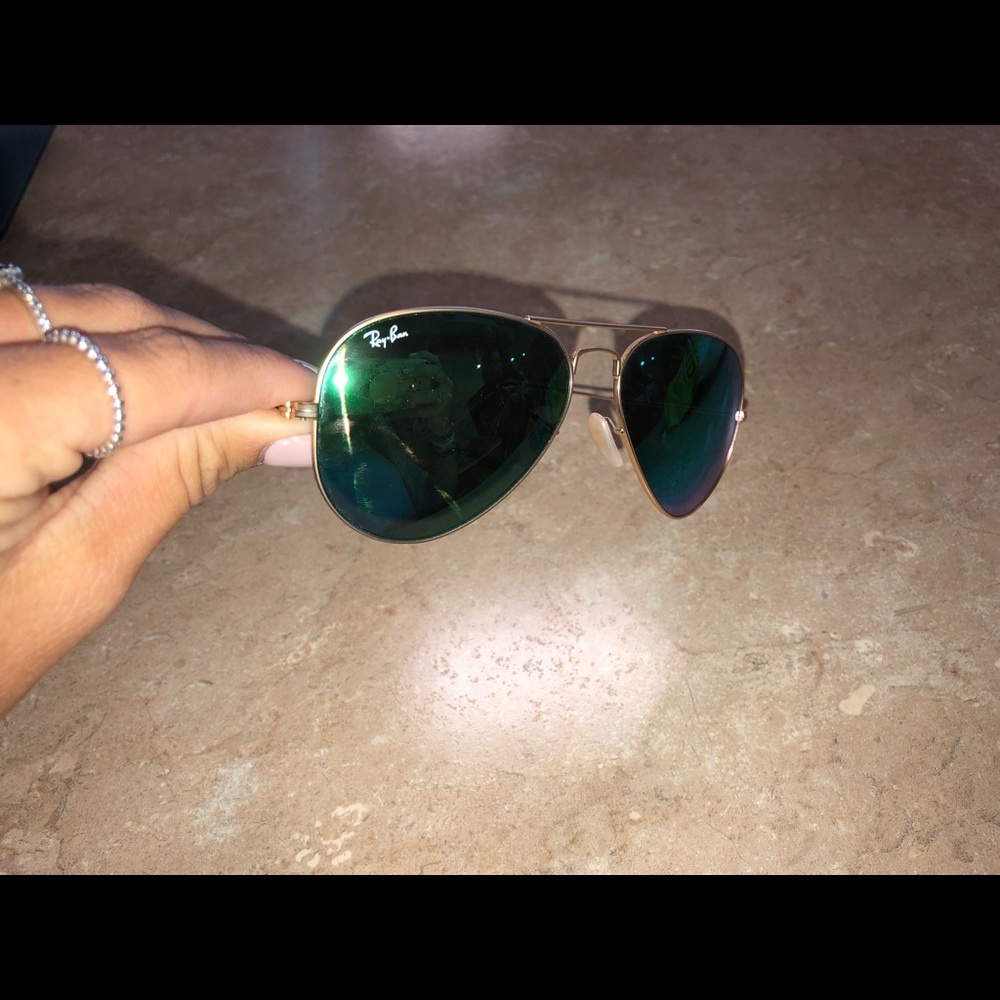 RayBan sunglasses 🕶